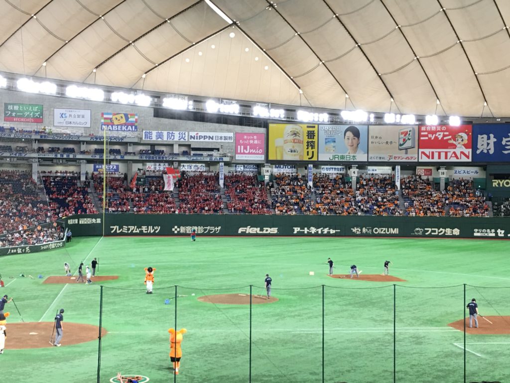 野球【値下げ】巨人VSヤクルト　10/30㈮　シーズンシート　スターシートB